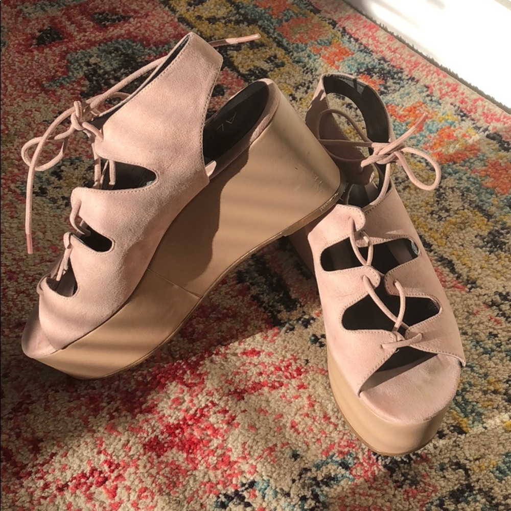 Nude espadrilles